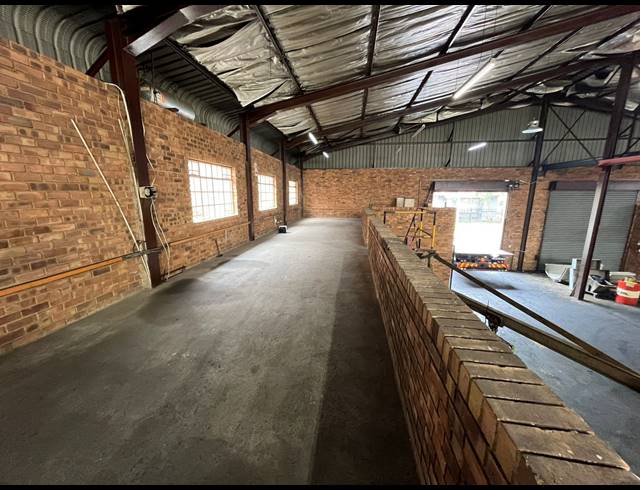 700M² WAREHOUSE TO LET IN BRAKPAN CENTRAL